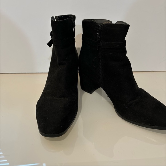 New with box, sexy, black, suede, boot, size 8 - Picture 1 of 8